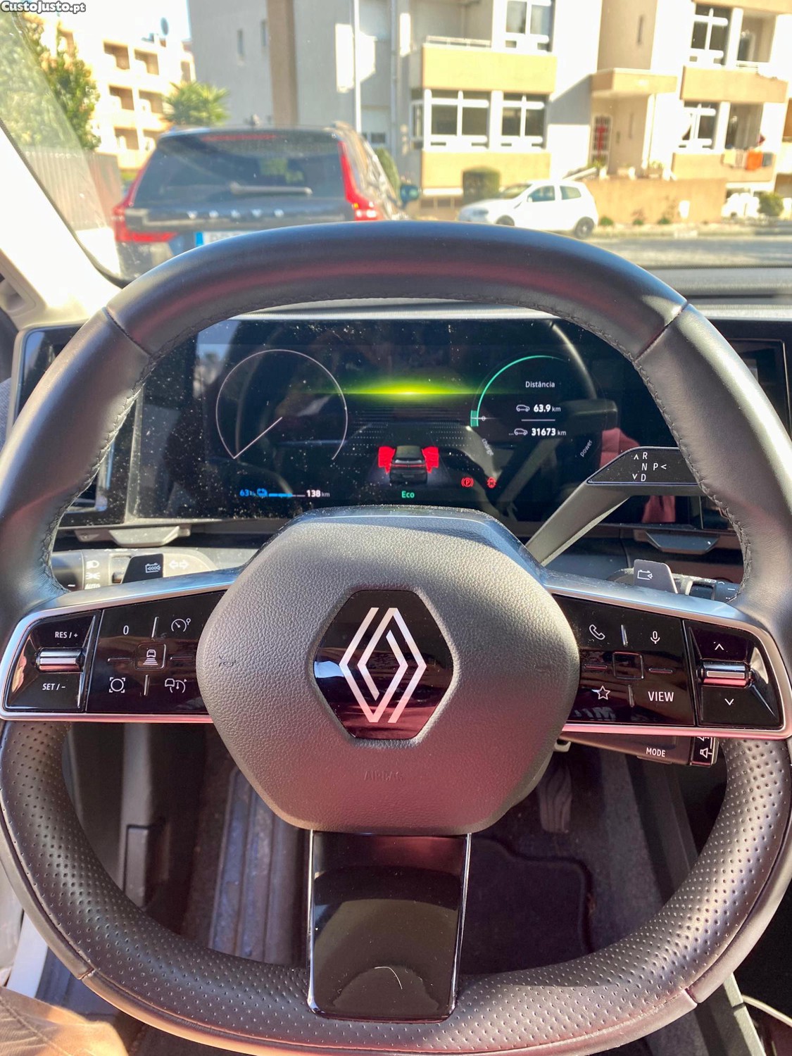 Renault Mégane ETECH — fotografia 4