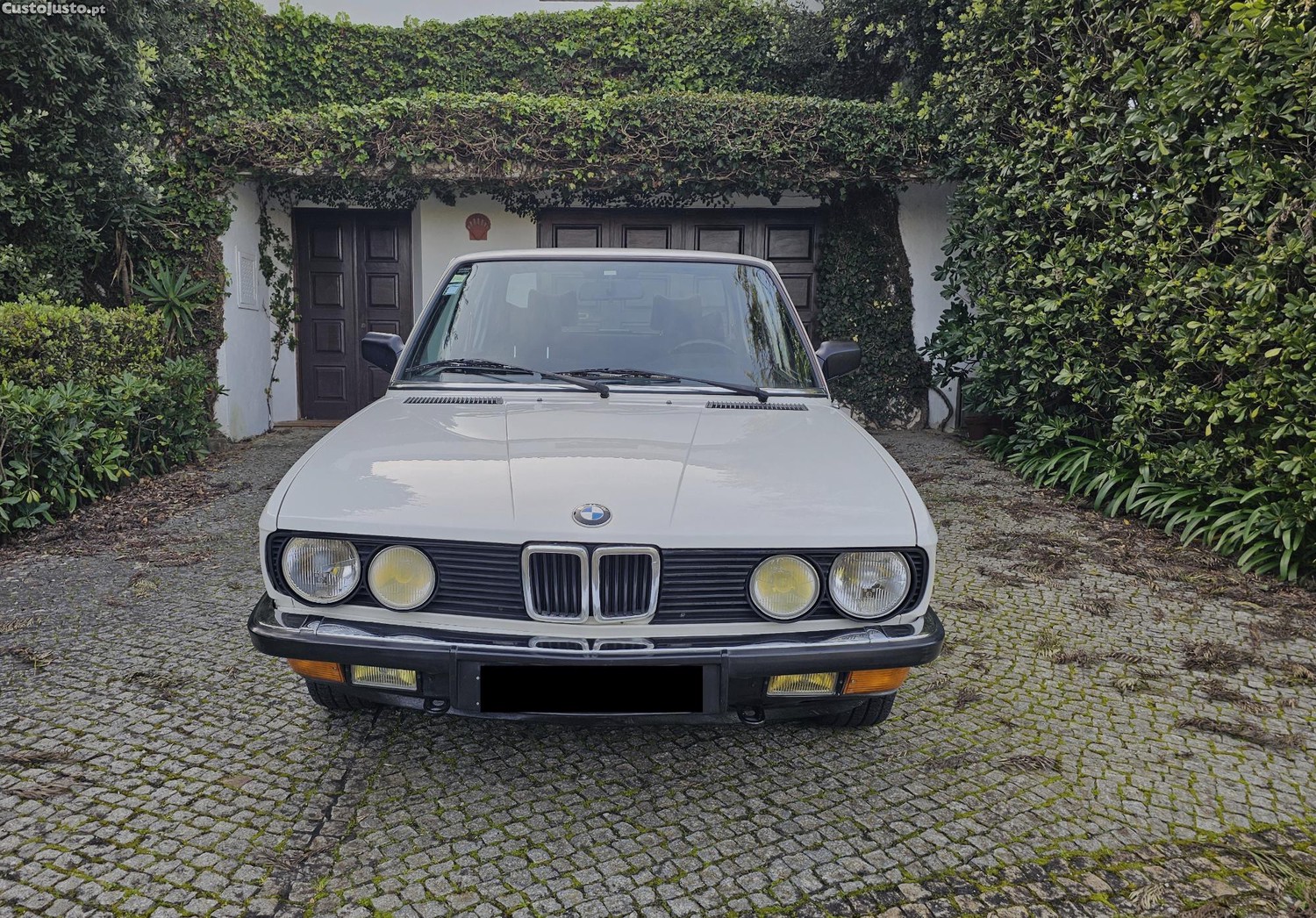 BMW 520 i E28 6 Cilindros Clássico Original Certificado - 84 — photo 2