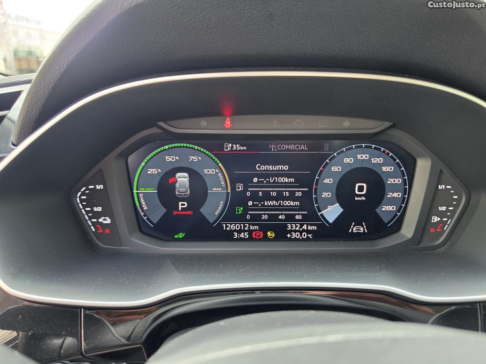 Audi Q3 45 TFSIe S Tronic — fotografia 11