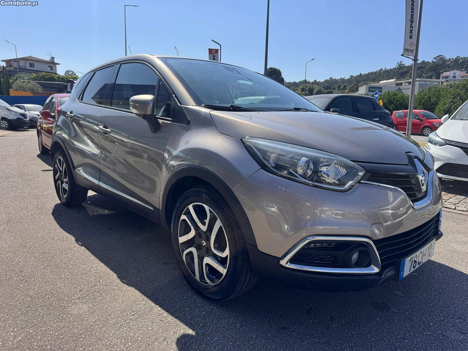 Renault Captur 0.9 TCE Exclusive — fotografia 17