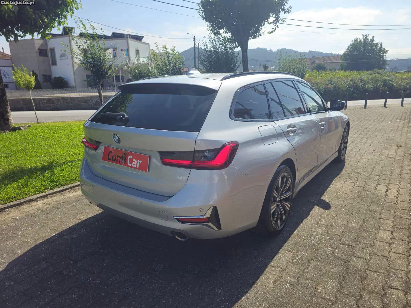 BMW 320 D line luxury auto — fotografia 15