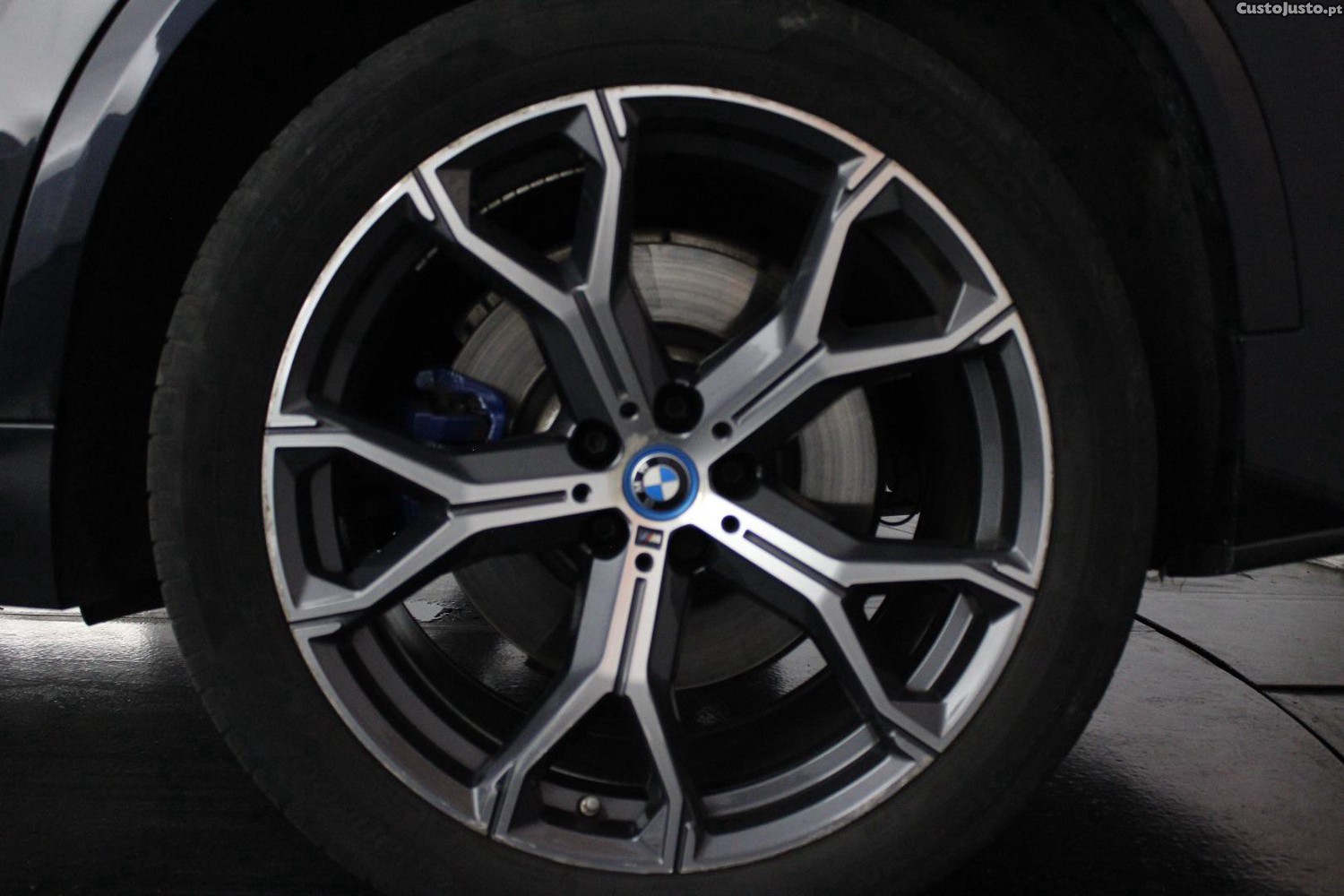 BMW X5 3.0 XDRIVE AUTO — fotografia 3