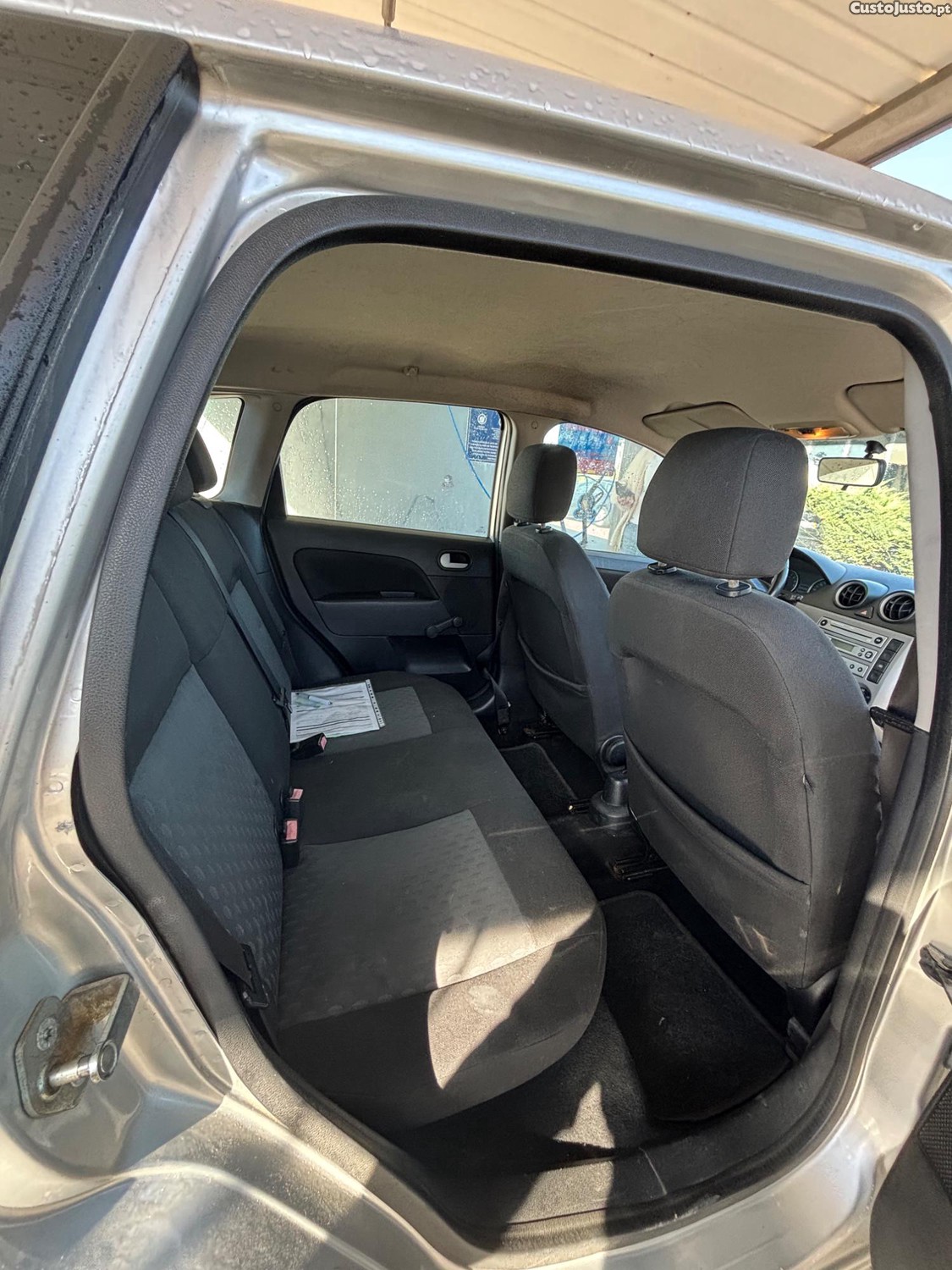 Ford Fiesta (Fiesta) — photo 5