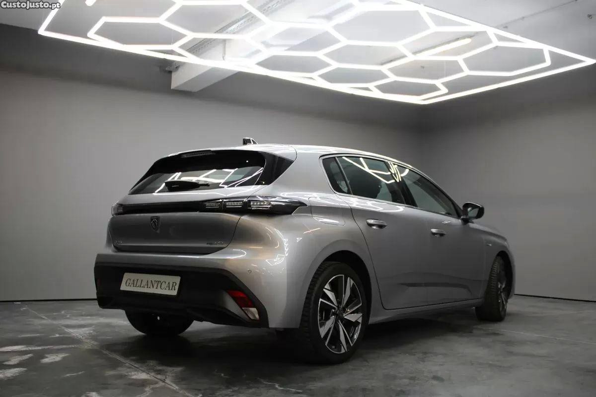 Peugeot 308 1.6 hybrid allure pack e-eat8 — fotografia 16