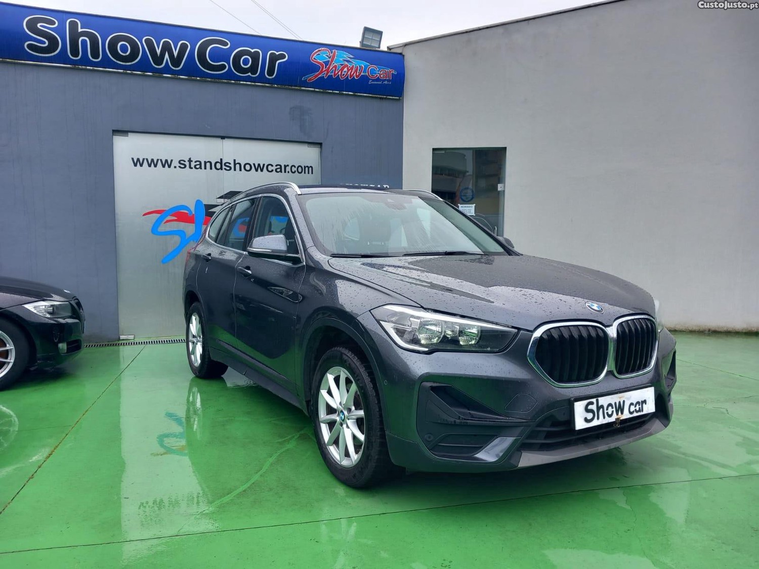 BMW X1 16 d sDrive Auto Line Sport - 19 foto 2
