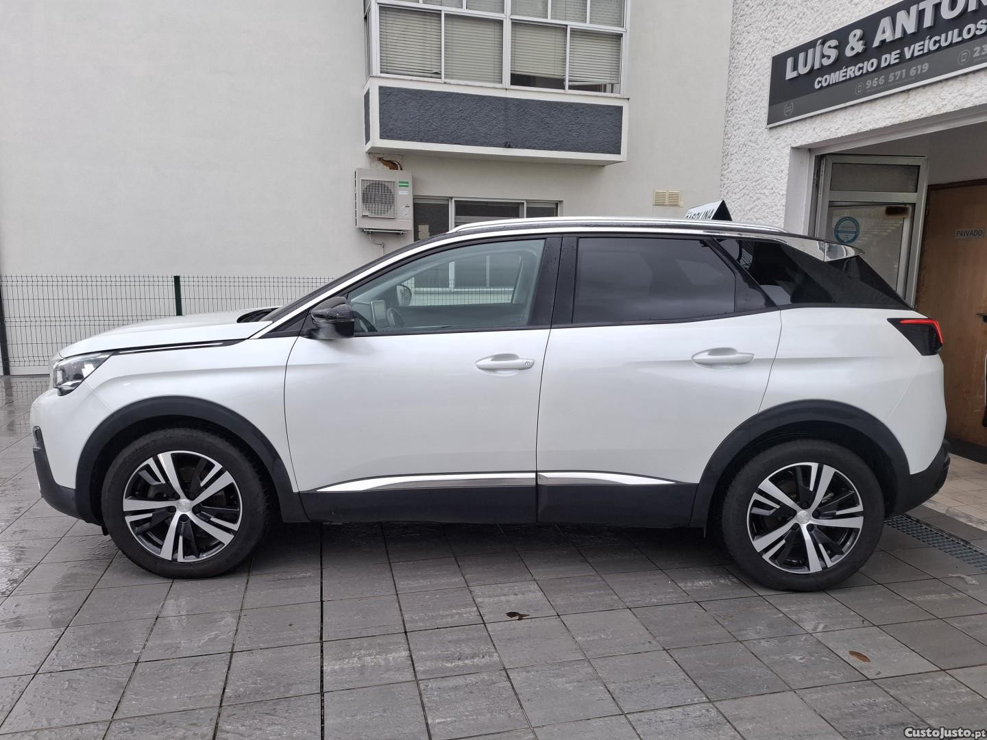 Peugeot 3008 1.2 PureTech Allure Pack — fotografia 17
