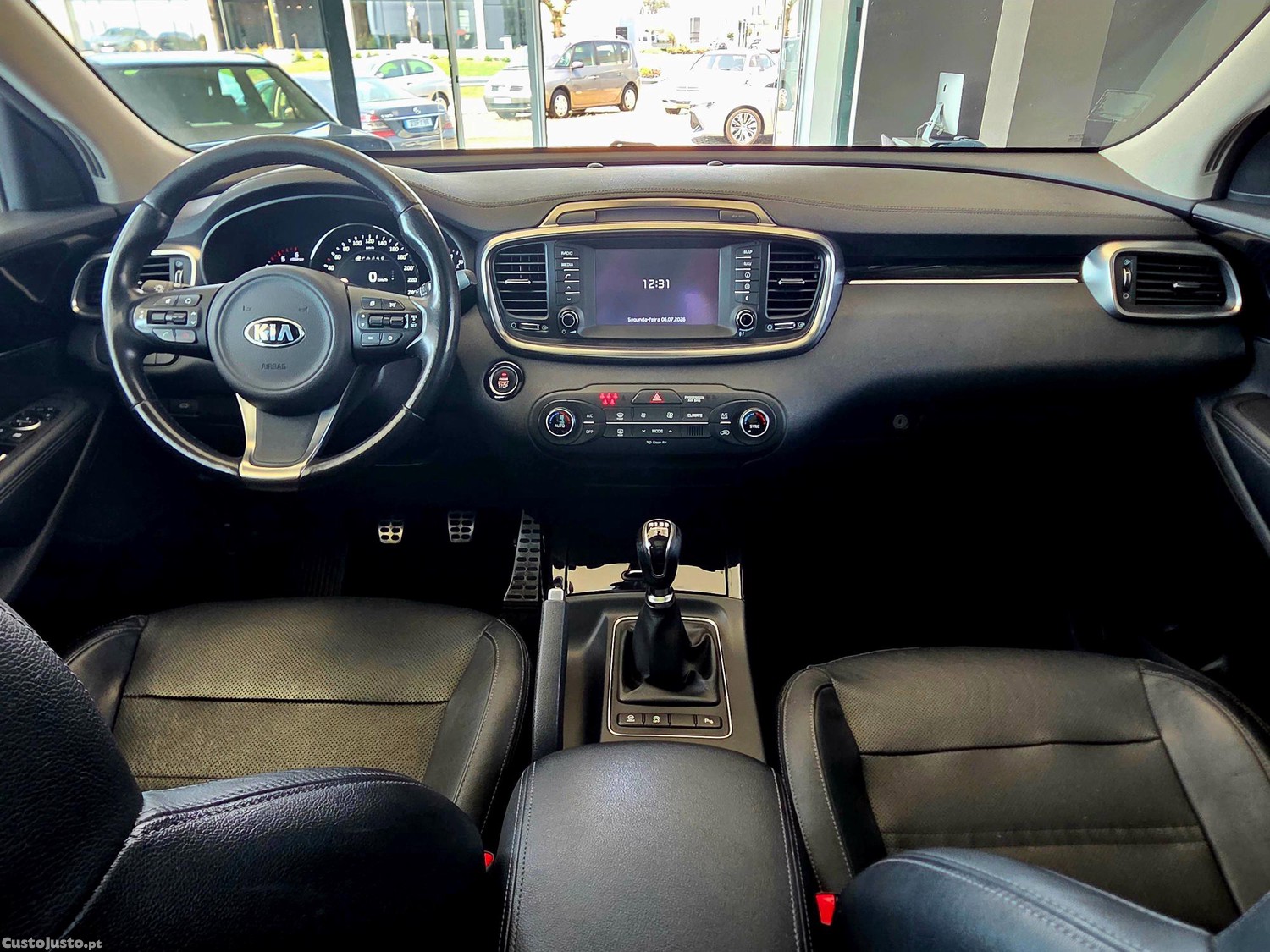 Kia Sorento 2.2 CRDI TX 7 lugares — fotografia 6