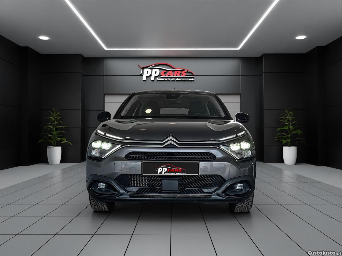 Citroën C4 BlueHDi 130 Stop&Sta — fotografia 17
