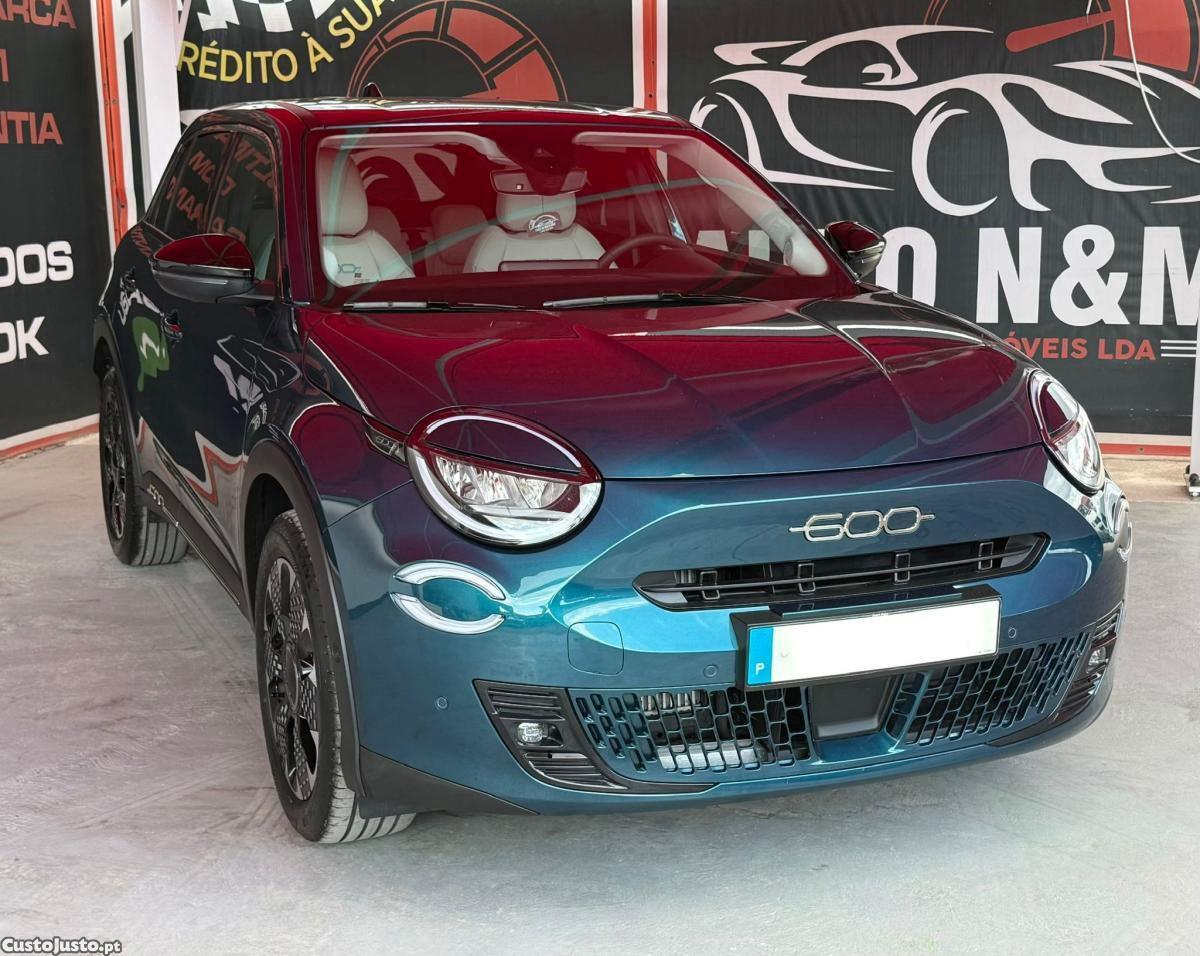 Fiat 600 1.2 Hybrid La Prima - 25 — photo 3