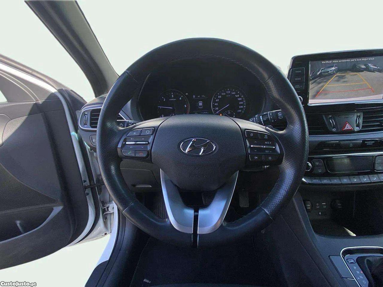 Hyundai i30 1.6 CRDi STyle 7DCT — fotografia 7