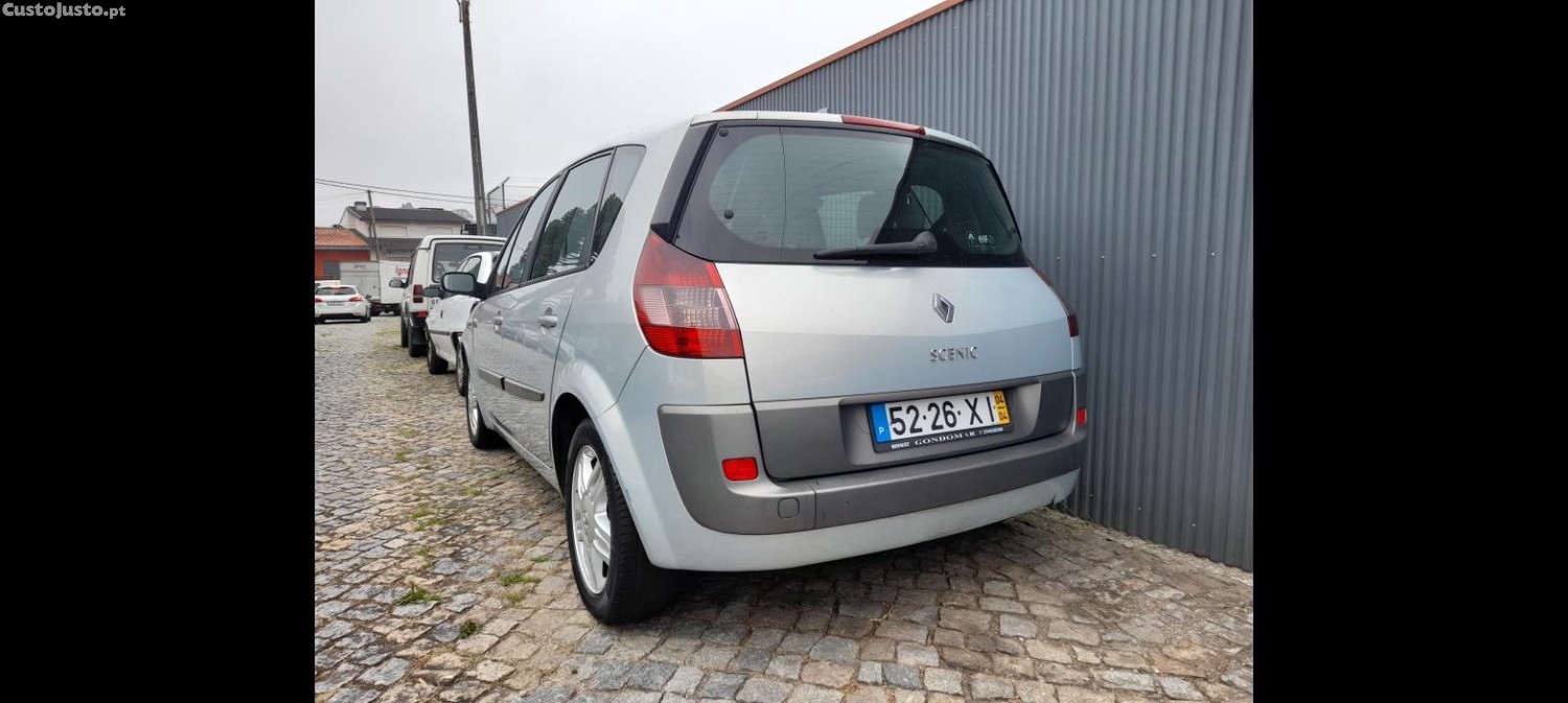 Renault Scénic 1.5 D - 04 — photo 2
