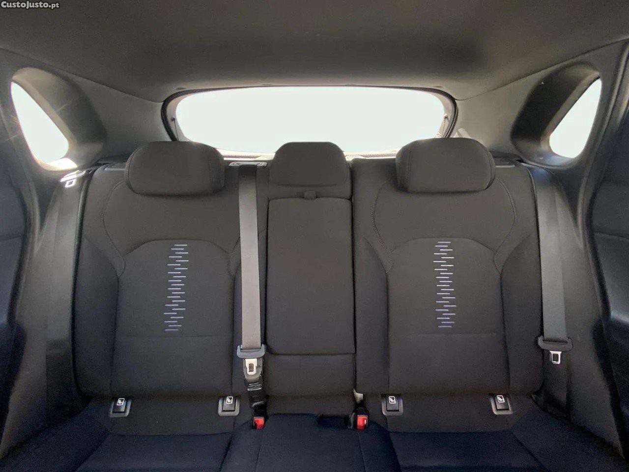 Hyundai i30 1.6 CRDi STyle 7DCT — fotografia 2