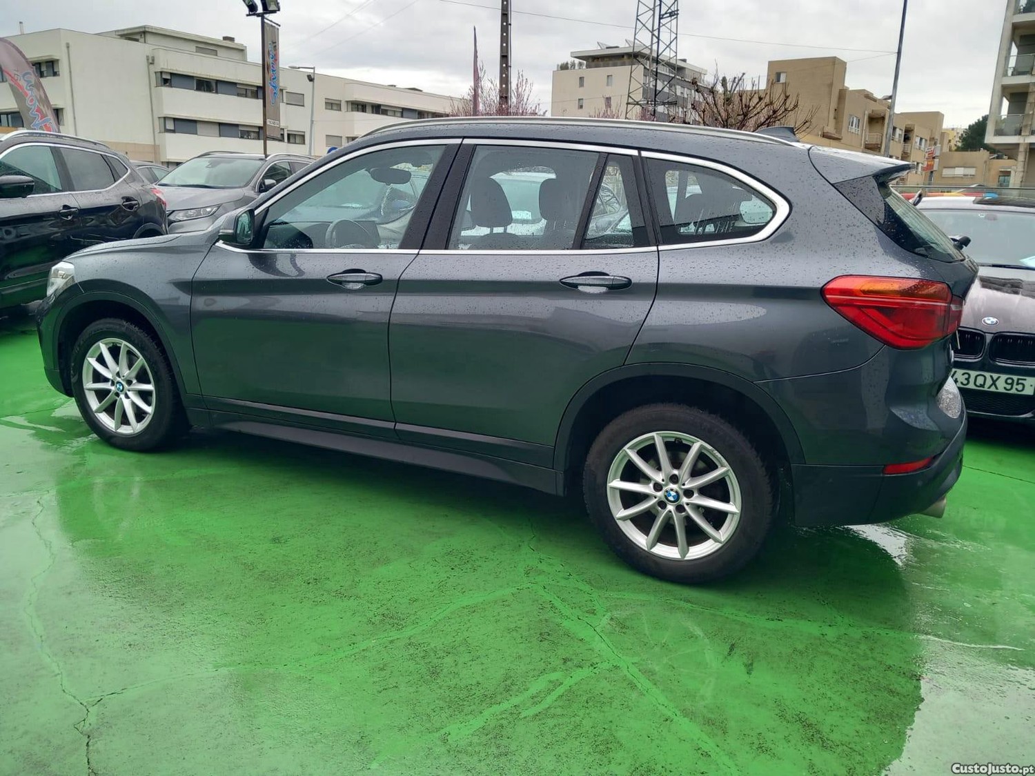 BMW X1 16 d sDrive Auto Line Sport - 19 foto 5