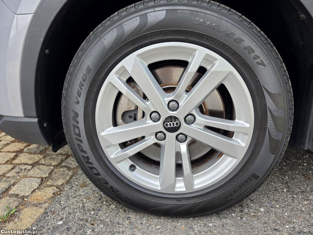 Audi Q3 45 TFSIe S Tronic — fotografia 6