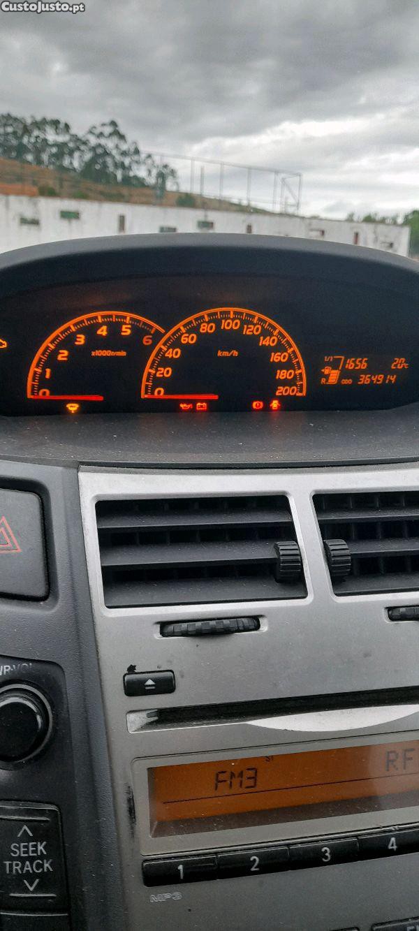 Toyota Yaris 1.4 D4D - 09 — photo 4