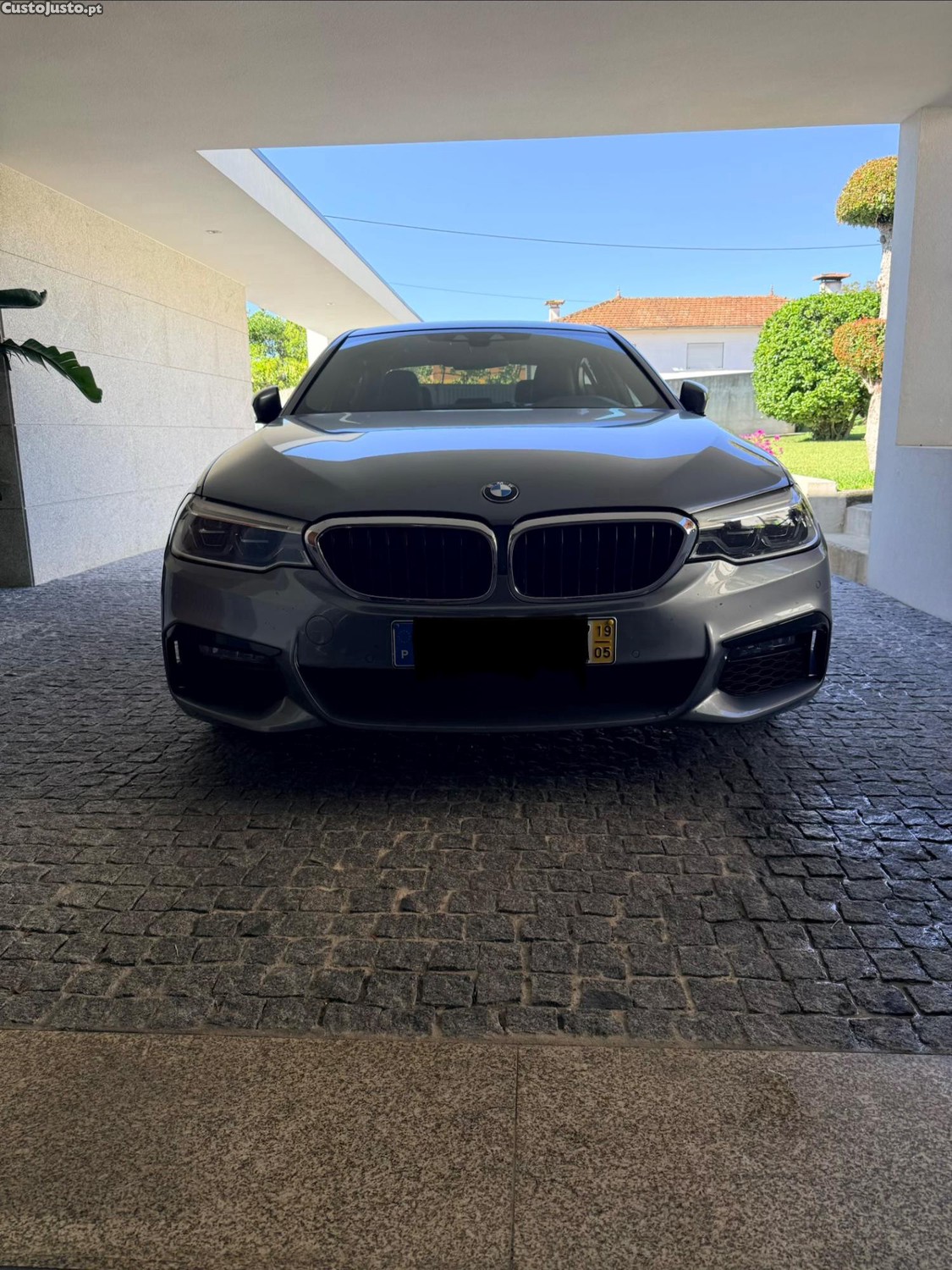BMW 520 Pack M Aut. Nacional - 19 — photo 3
