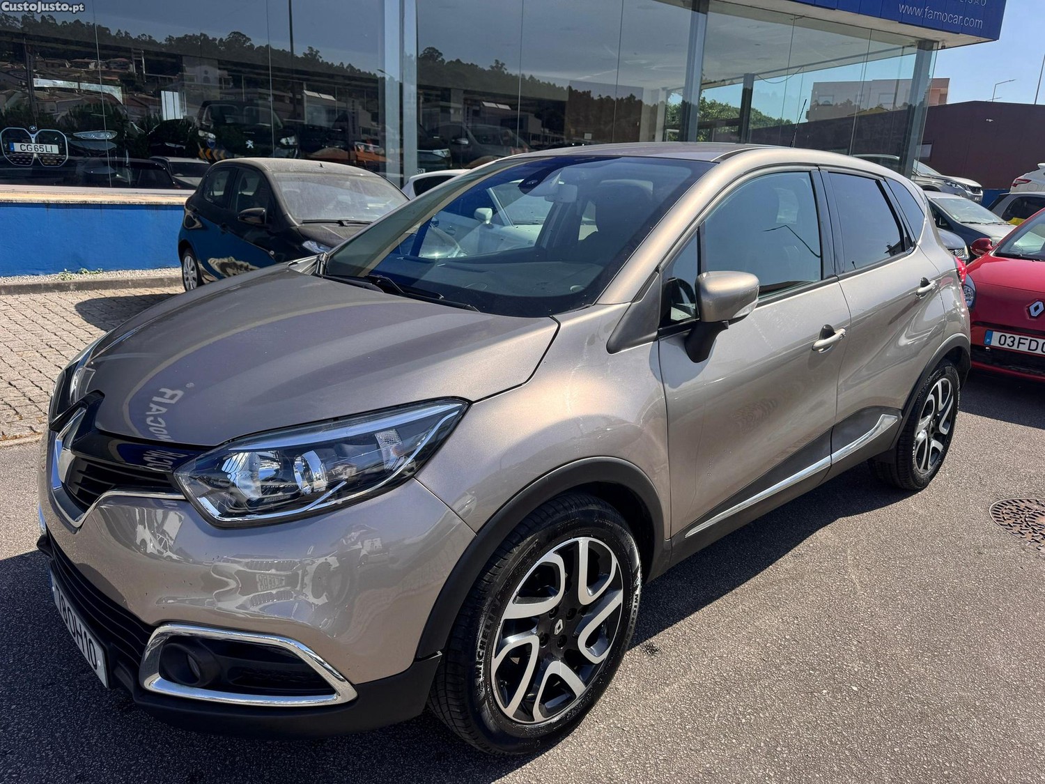 Renault Captur 0.9 TCE Exclusive — fotografia 2