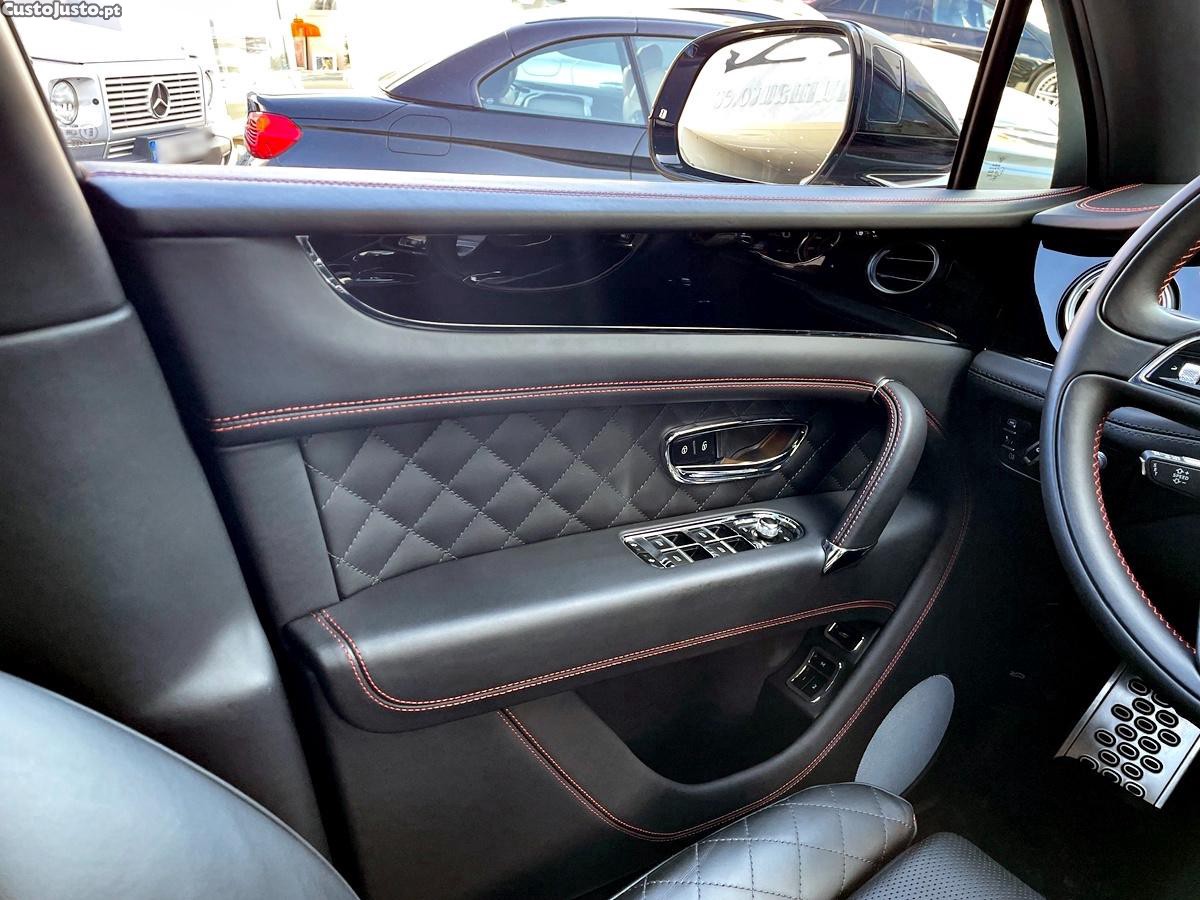 Bentley Bentayga V8 — fotografia 49