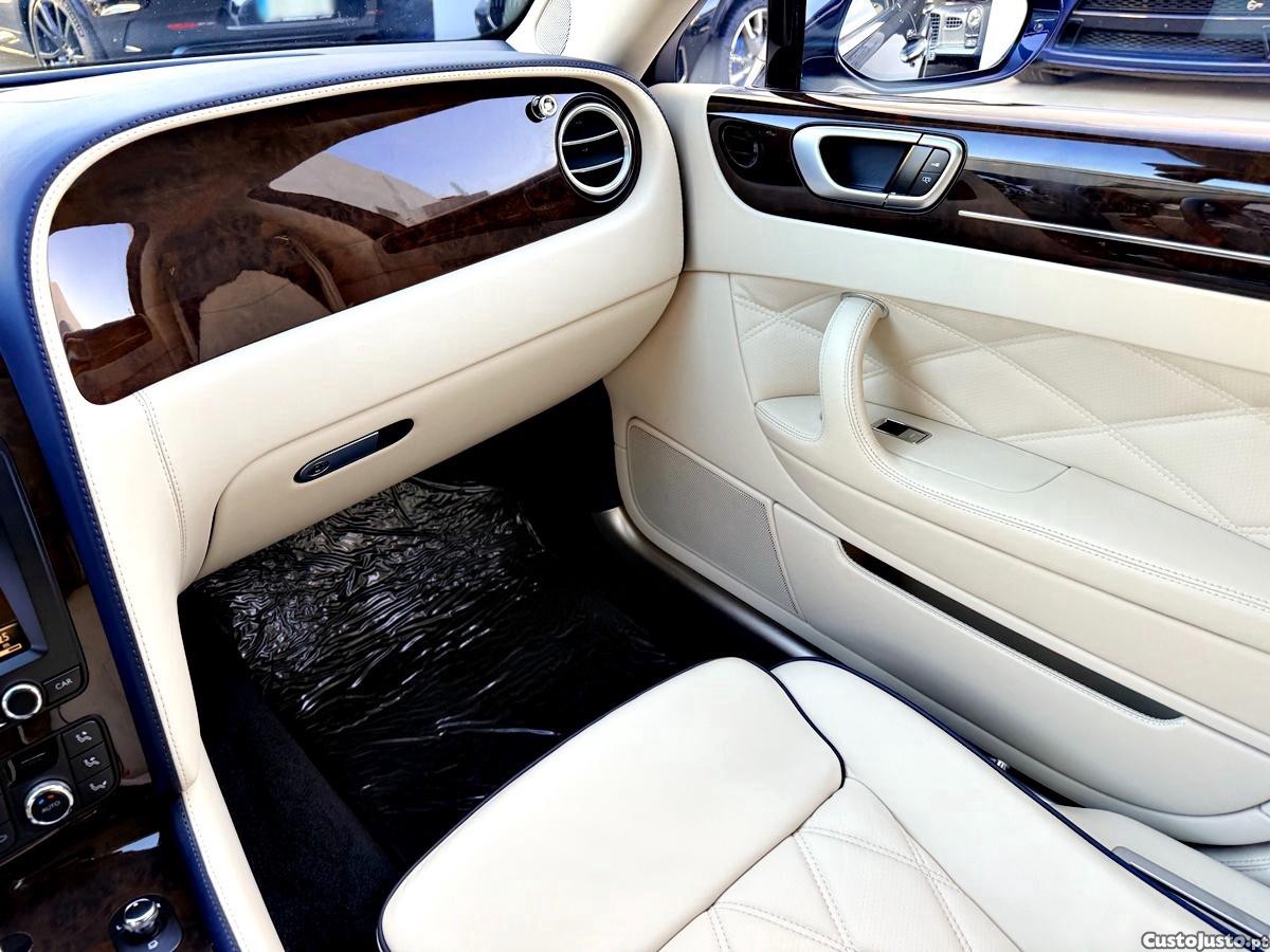 Bentley Continental Flying Spur Flying Spur — fotografia 41