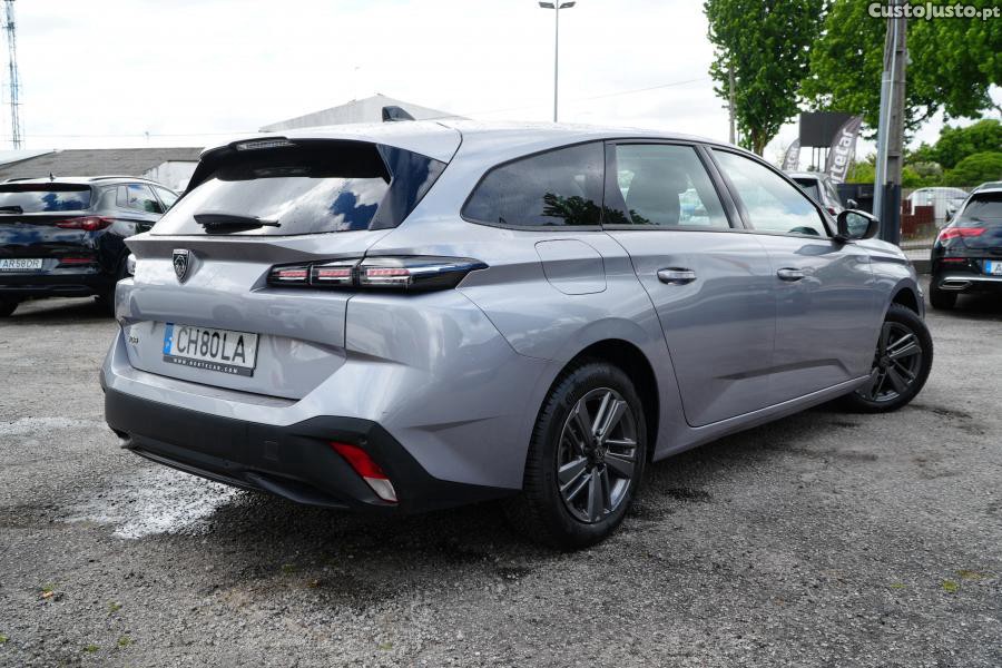 Peugeot 308 PureTech 130 Active — photo 3