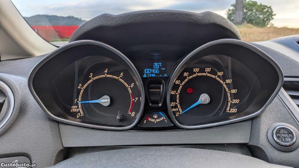Ford Fiesta Mk7 - 15 — photo 3