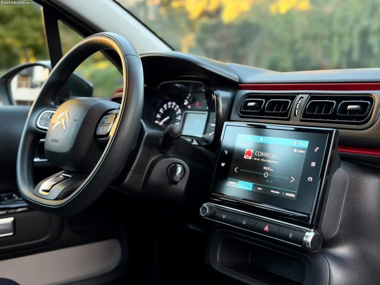 Citroën C3 1.2 PureTech C-Series - 22 — photo 4