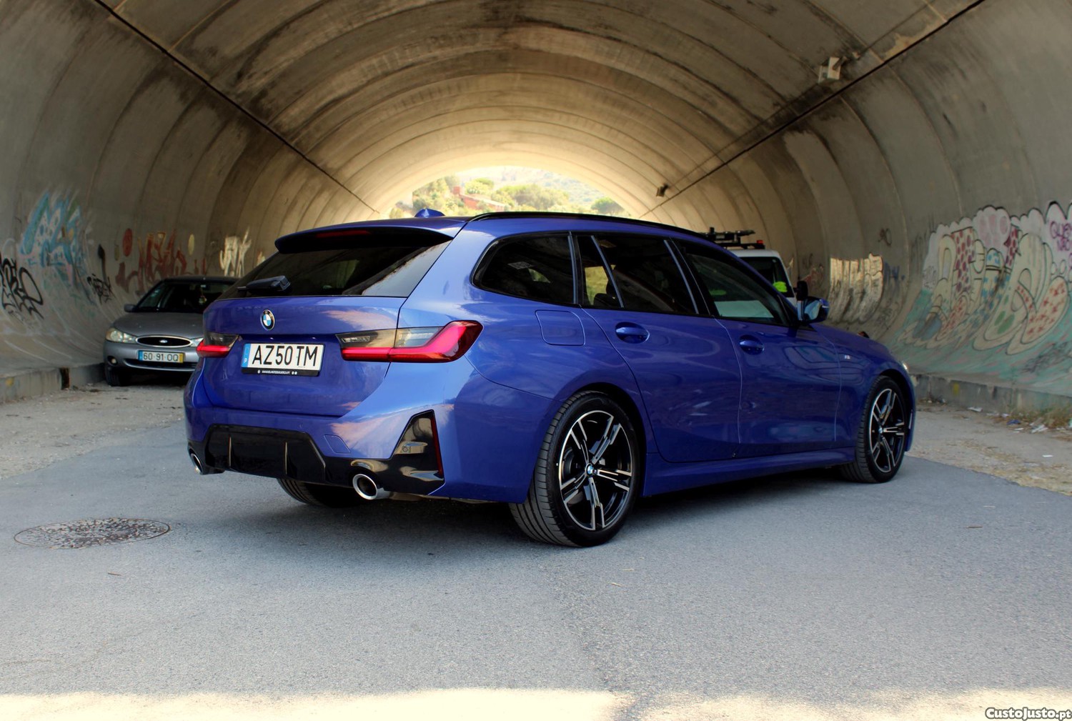 BMW 320 d Touring Pack M Auto Hybrid — fotografia 10