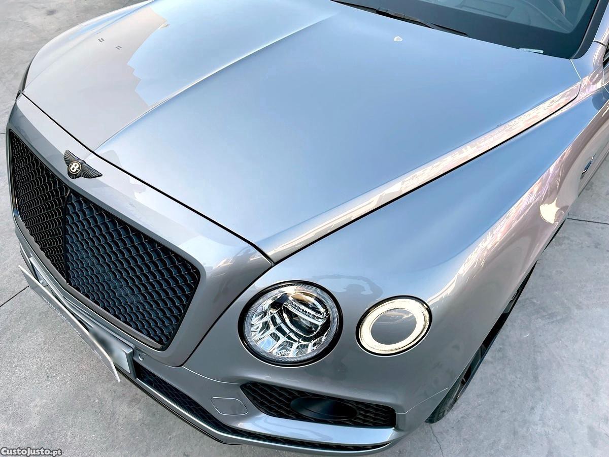 Bentley Bentayga V8 — fotografia 4