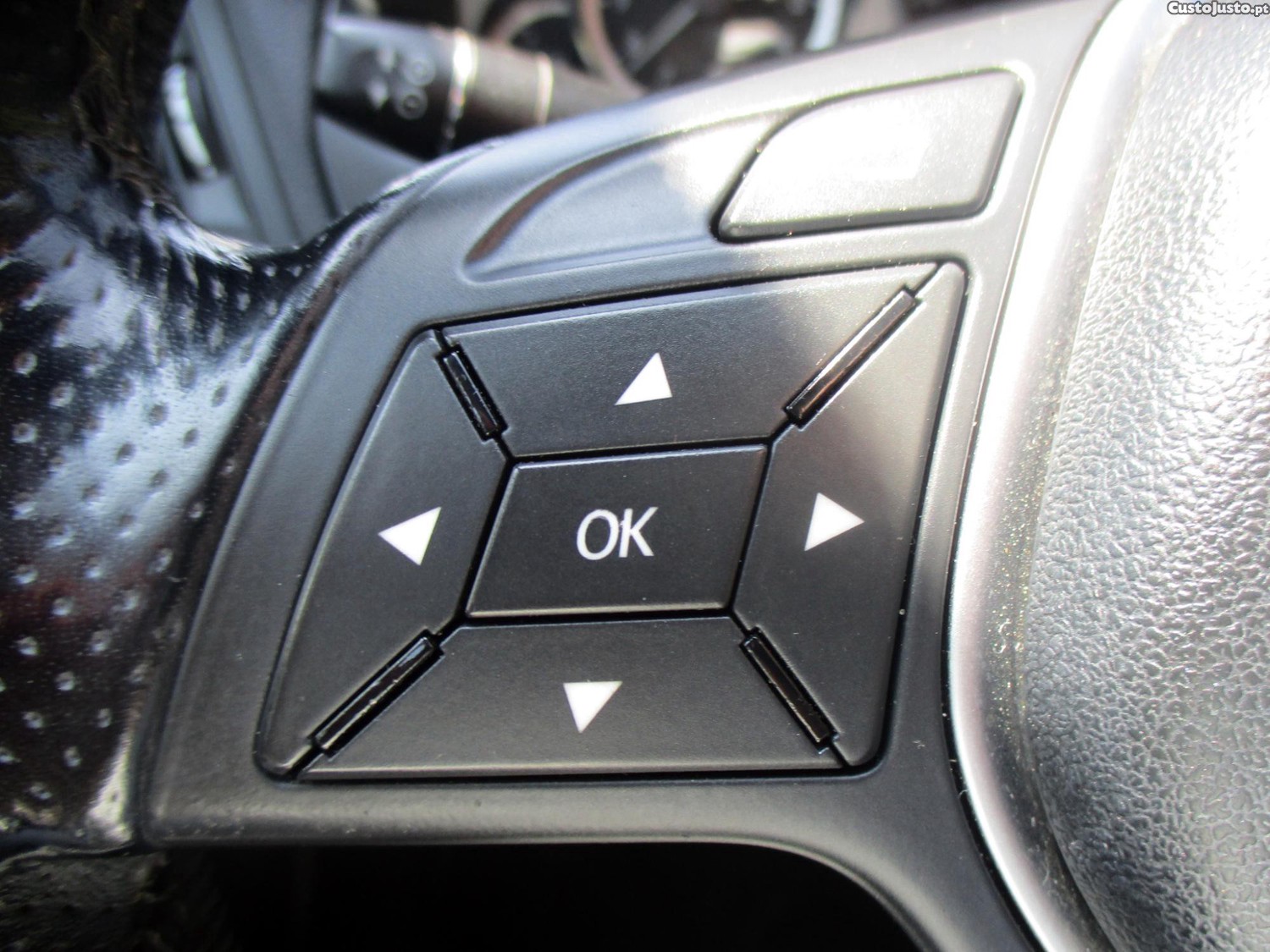 Mercedes-Benz E 250 Cdi BlueEfficiency Auto — fotografia 11