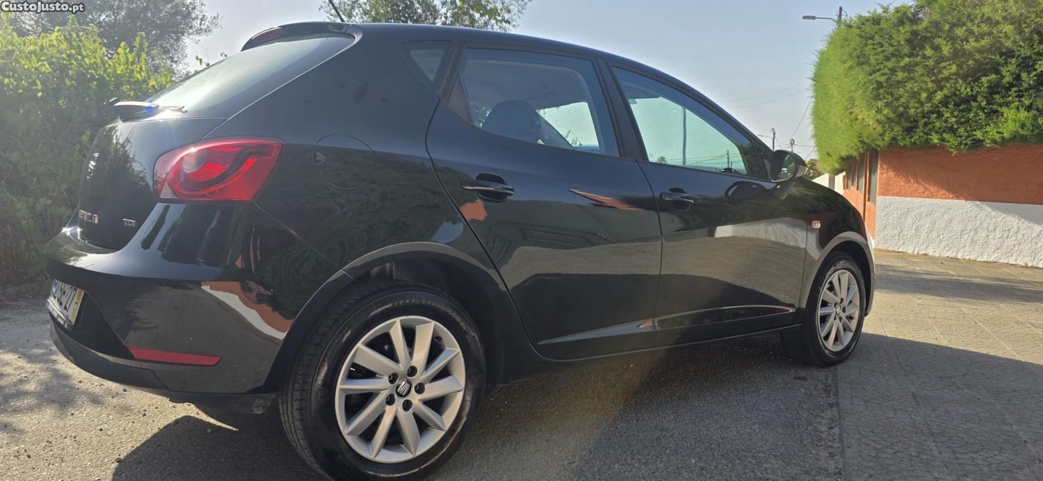 SEAT Ibiza 1.4 TDi Style — fotografia 4