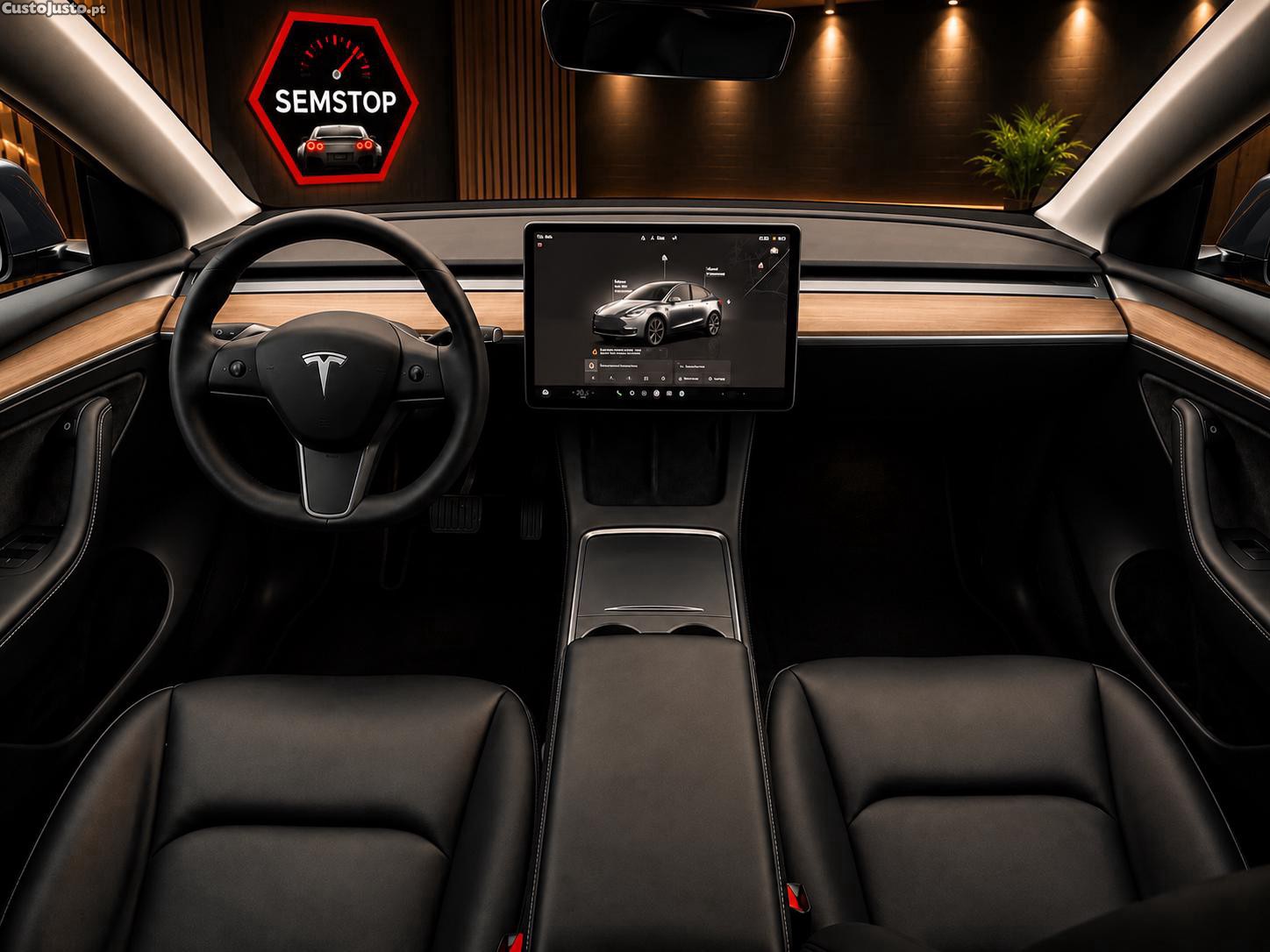 Tesla Model Y Long Range Dual Motor AWD — fotografia 5
