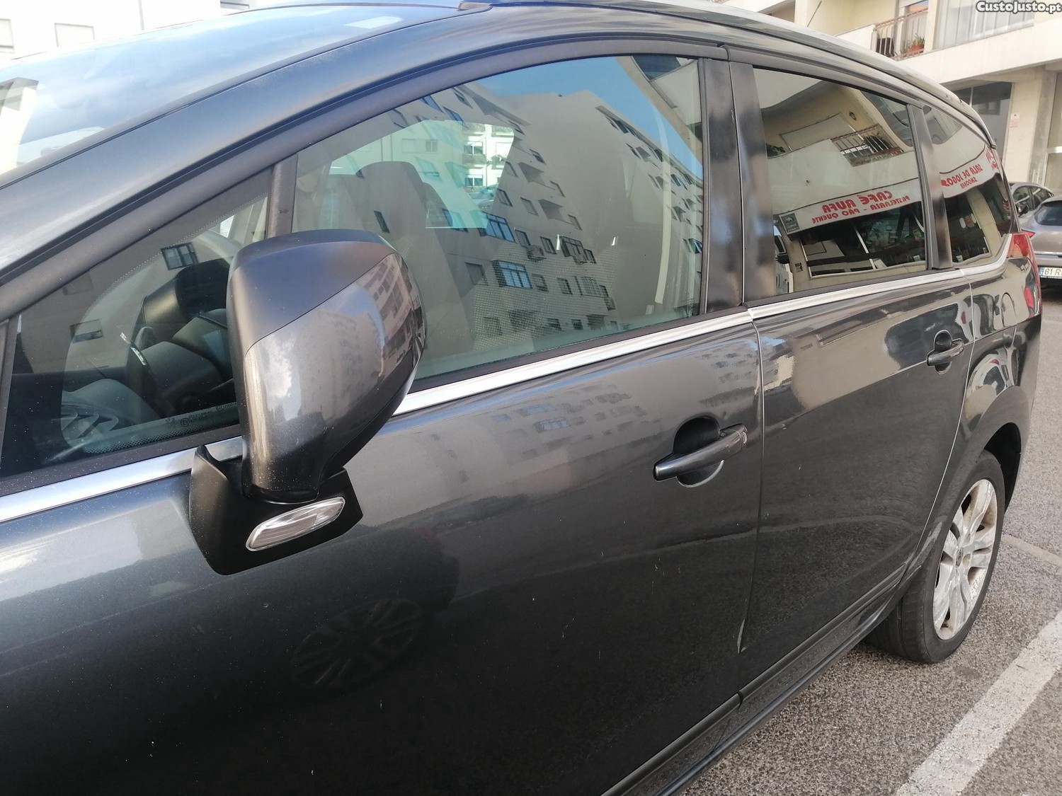 Peugeot 5008 Sport — photo 2