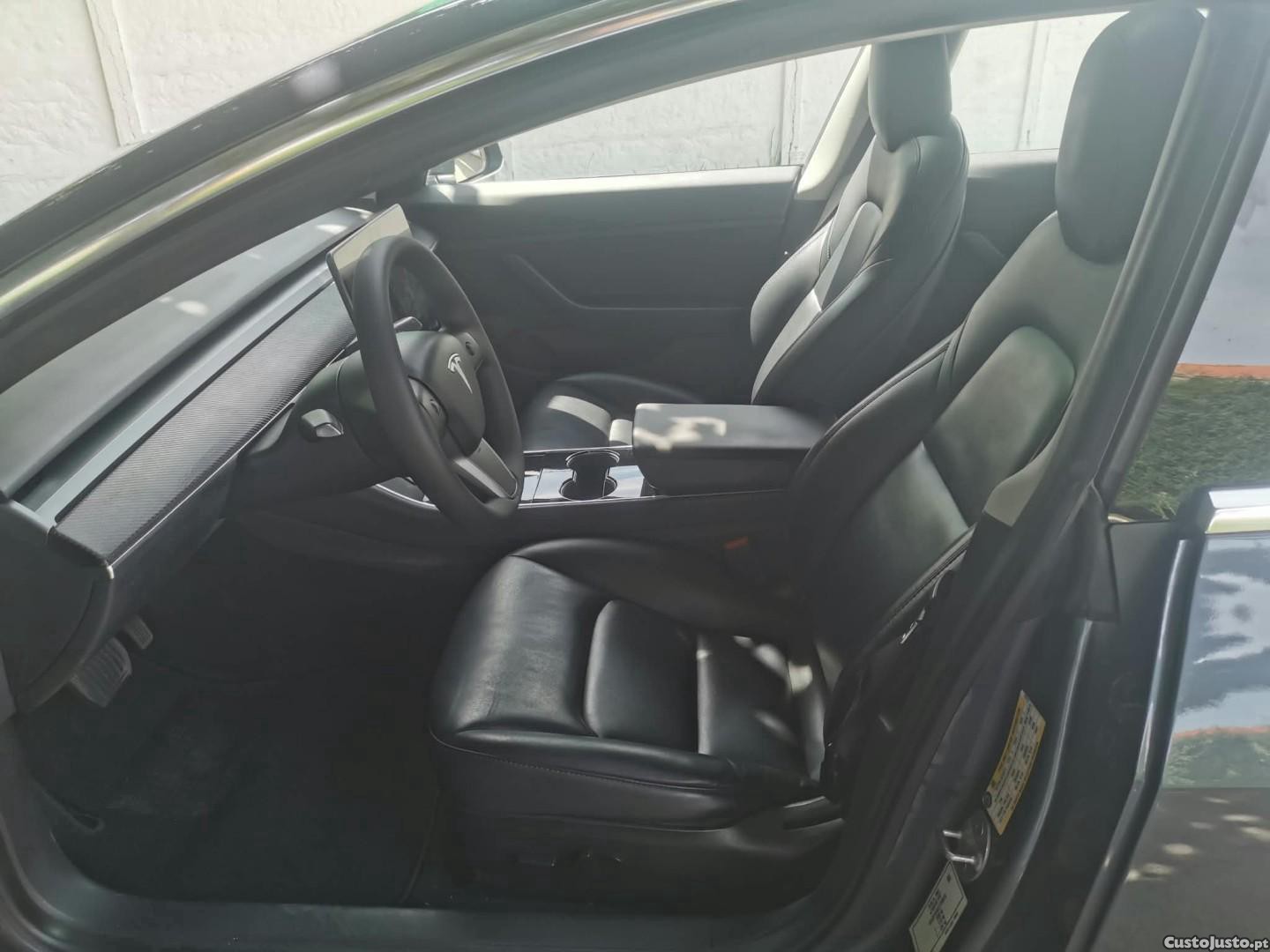 Tesla Model 3 Long Range RWD Business — fotografia 3