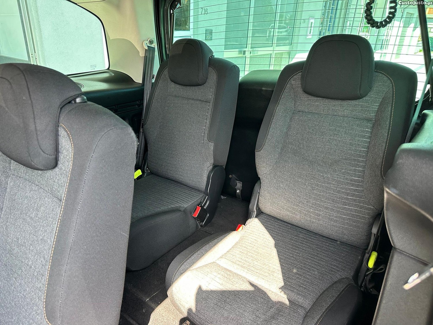 Citroën Berlingo Multispace 1.6 BlueHDi Feel 7L — fotografia 10