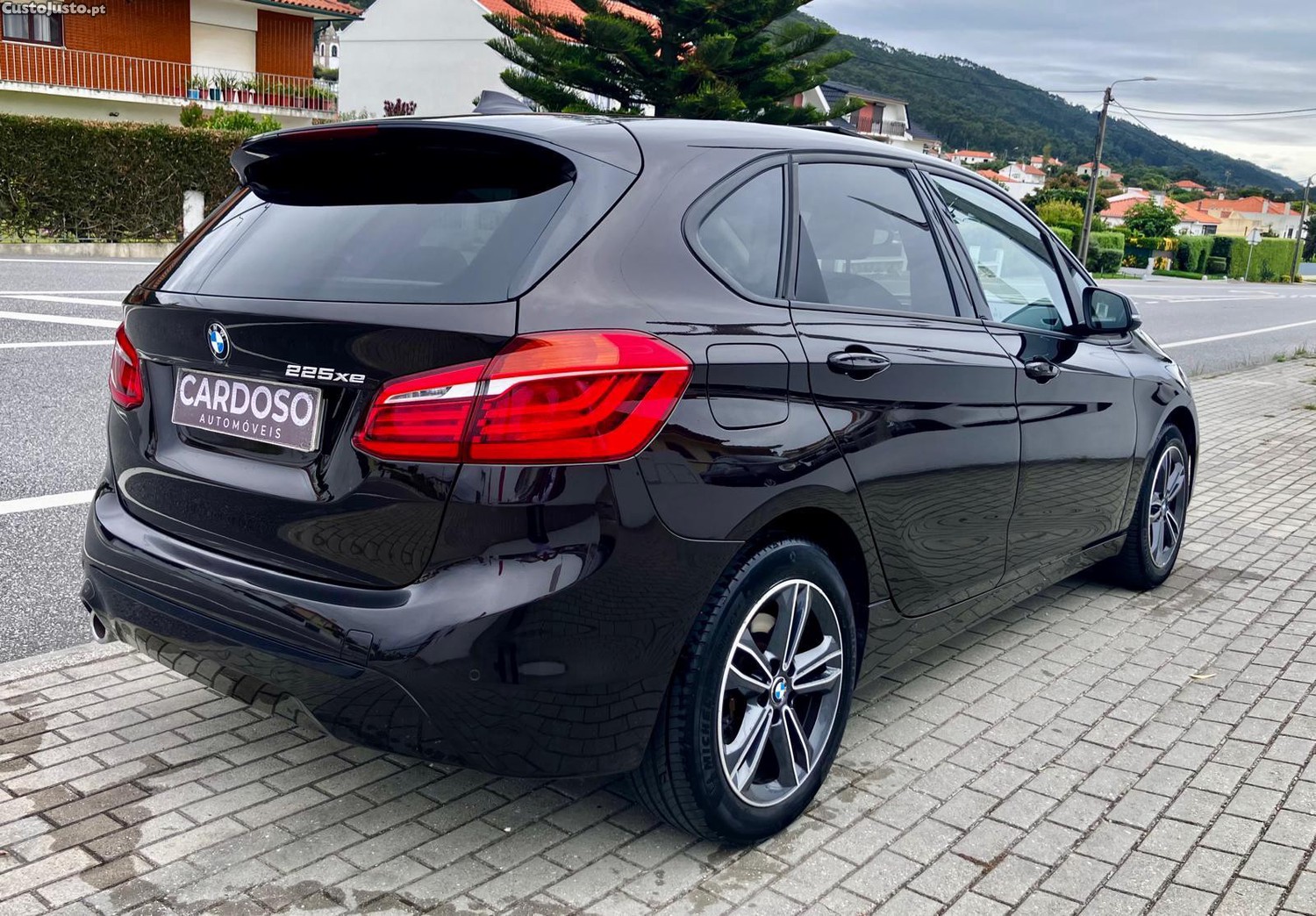 BMW 225 Active Tourer XE Plug in Hybrid — photo 4