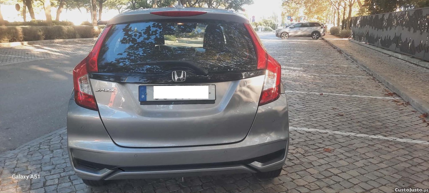 Honda Jazz 1.3 I-VTEC Elegance/Connect - 18 — photo 4