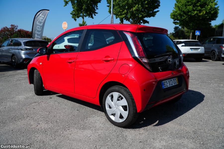 Toyota Aygo 1.0 — fotografia 8