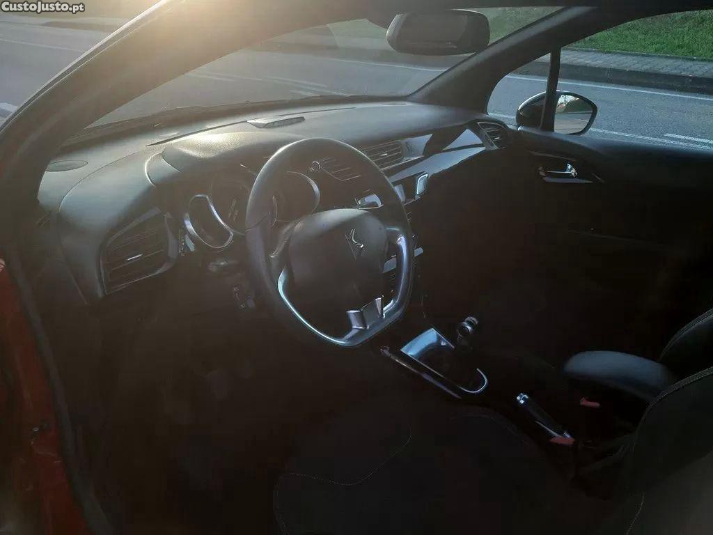 Citroën DS3 1.6 thp sport chic — fotografia 12