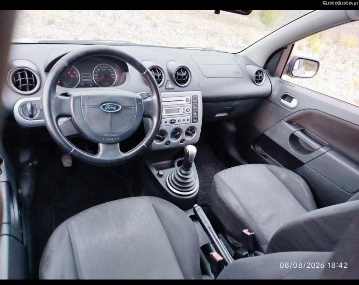 Ford Fiesta (Fiesta) — photo 4