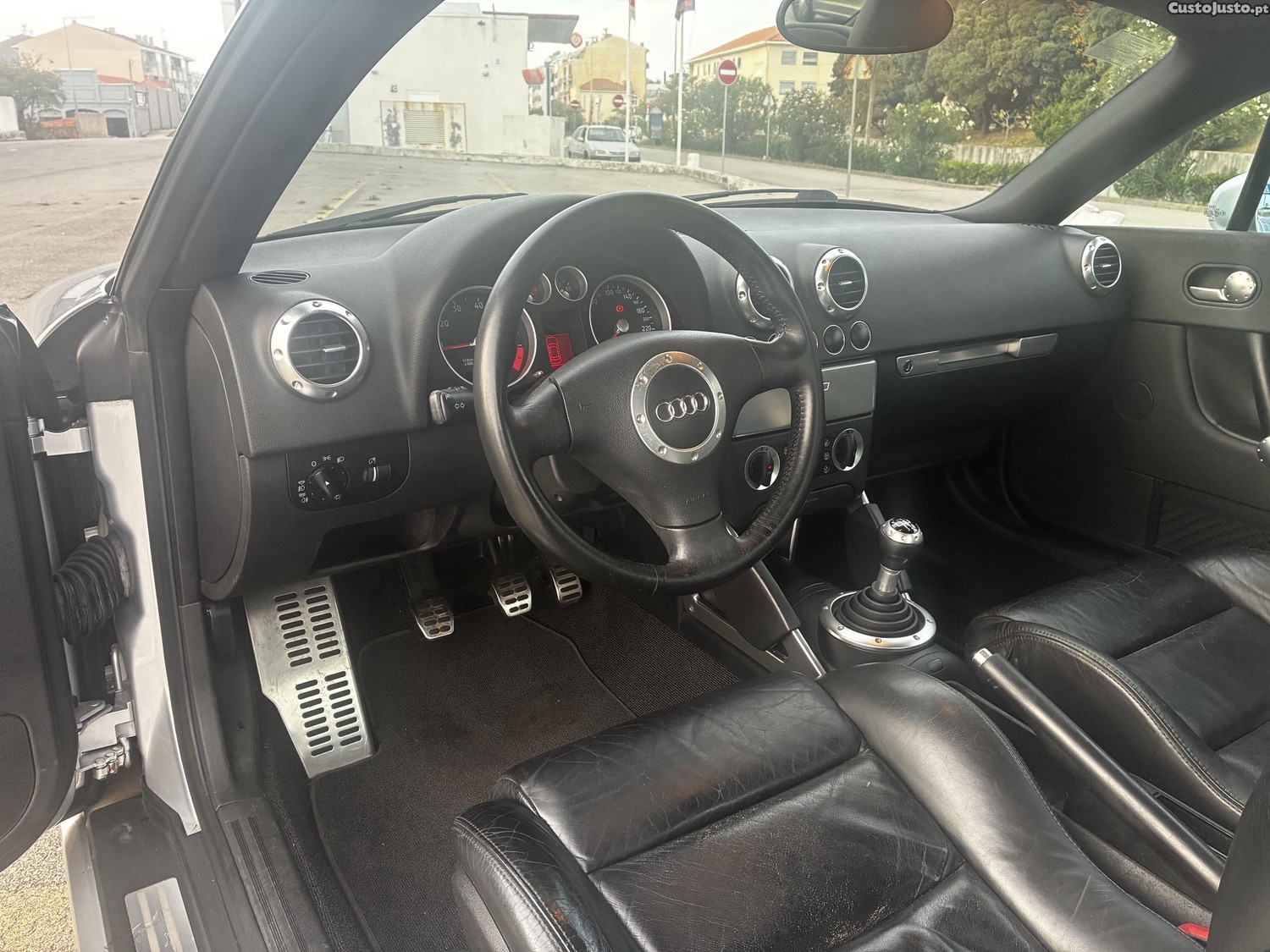 Audi TT Coupe - 00 — photo 5