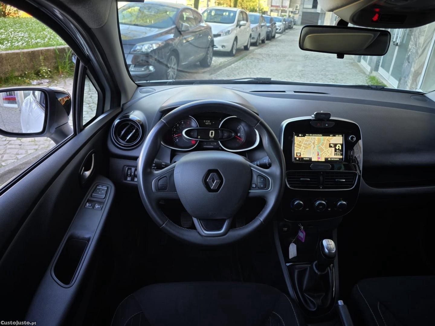 Renault Clio 1.5 dCi Limited — fotografia 17