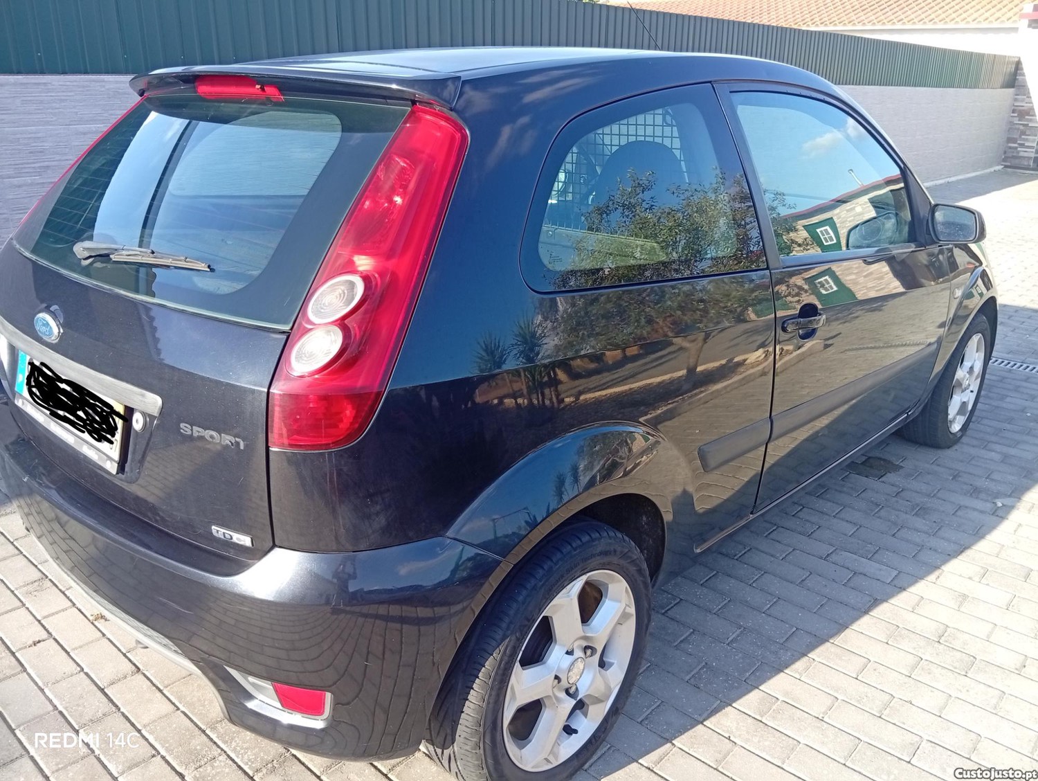 Ford Fiesta Van 1.6 — photo 2