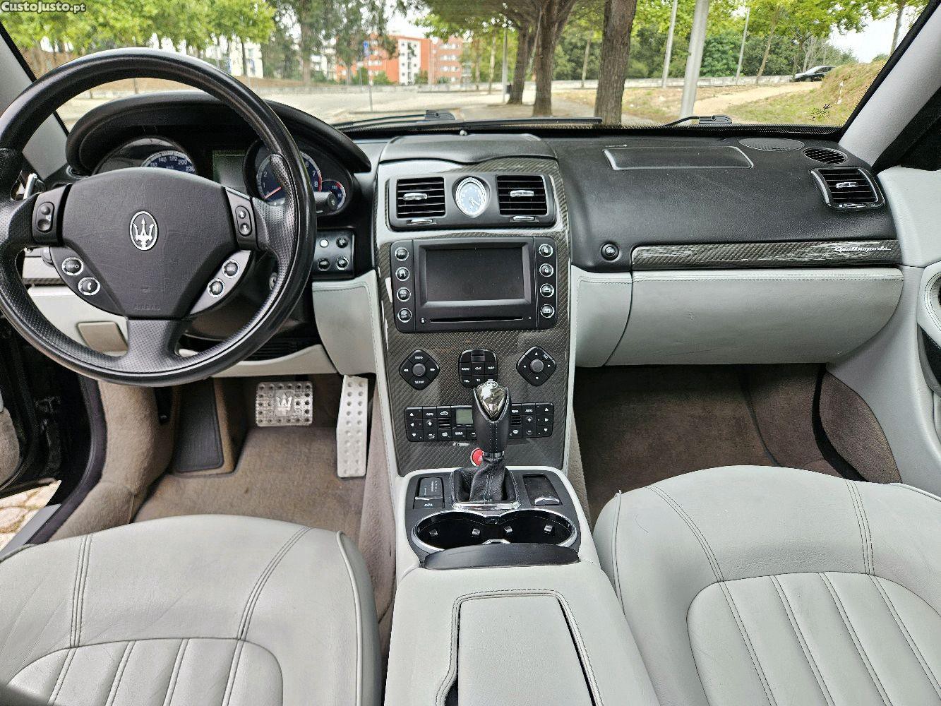 Maserati Quattroporte Sport GT 4.2 V8 — fotografia 10