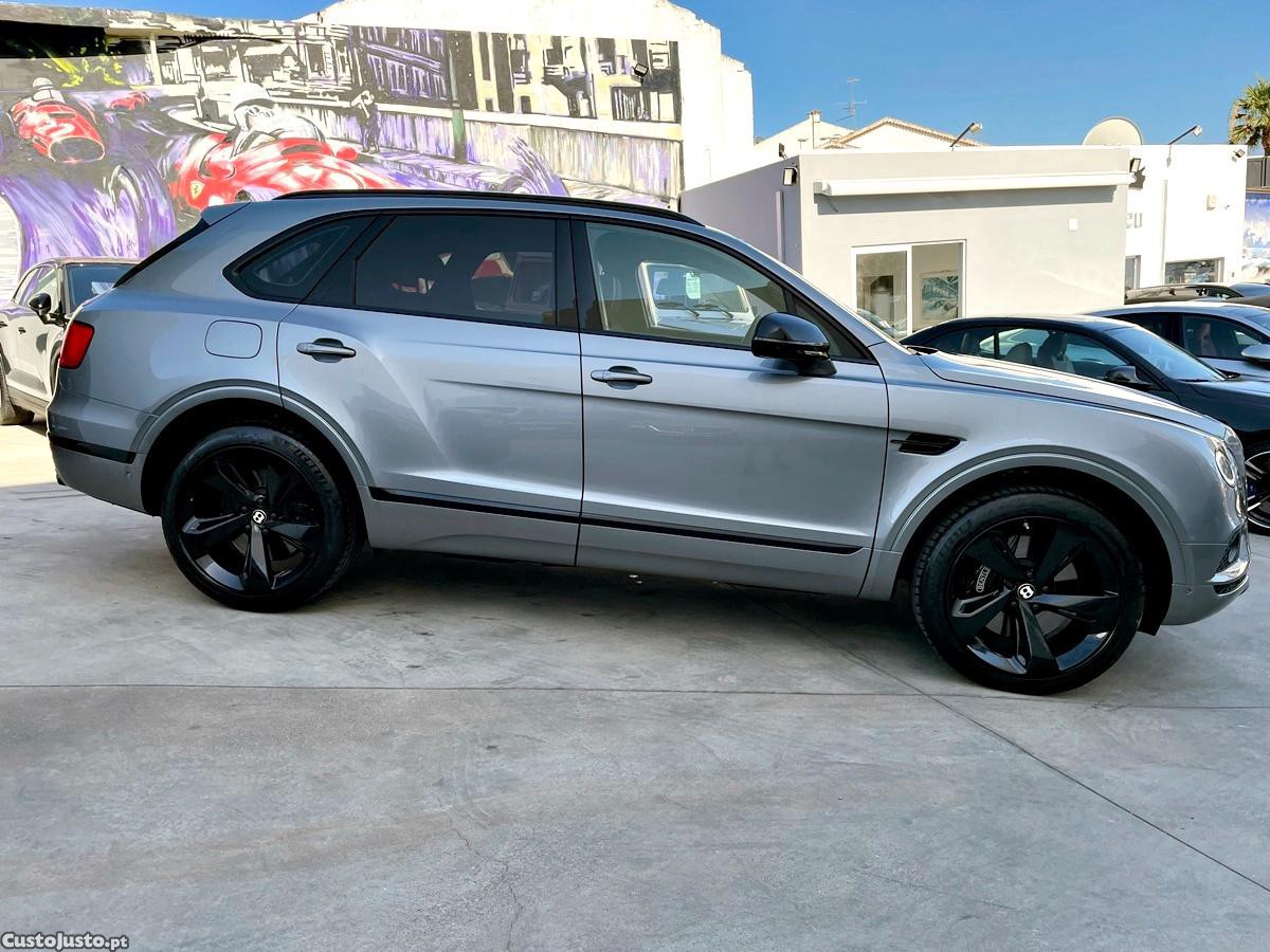 Bentley Bentayga V8 — fotografia 59