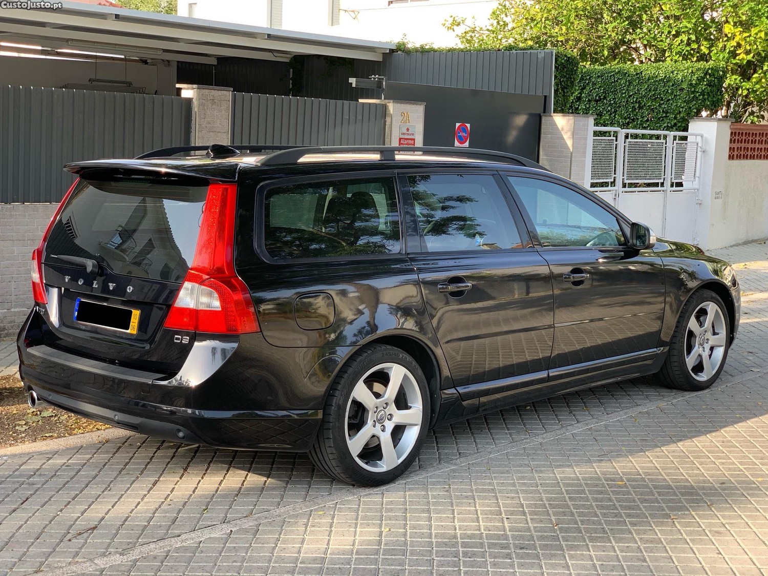 Volvo V70 R-Design Geartronic - 10 — photo 2
