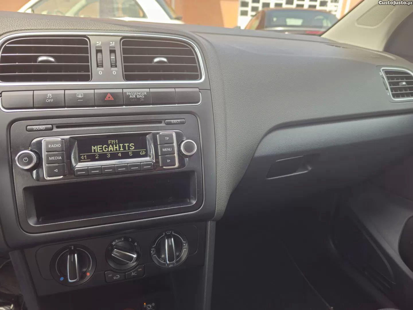 Volkswagen Polo 1.2 tsi r-line — fotografia 7