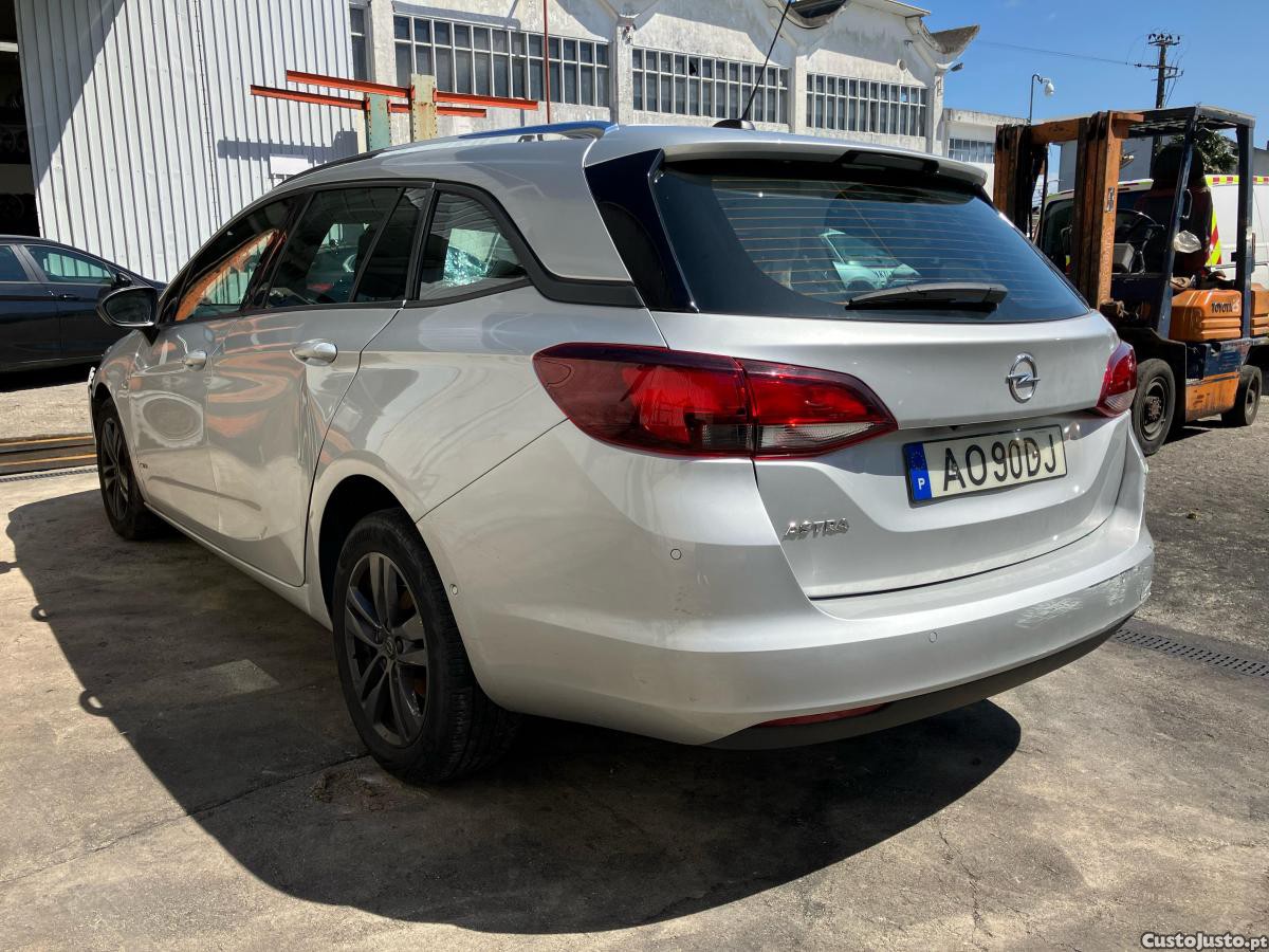 Opel Astra K Sports Tourer 1.4i Turbo - 22 foto 3