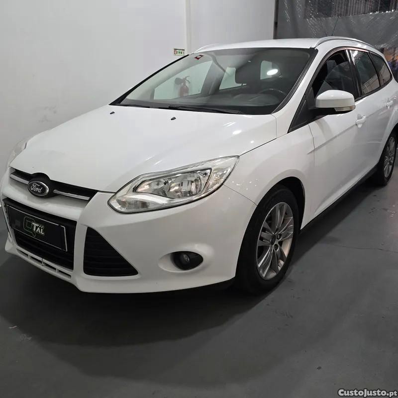 Ford Focus 1.6 TDCi Trend — photo 4