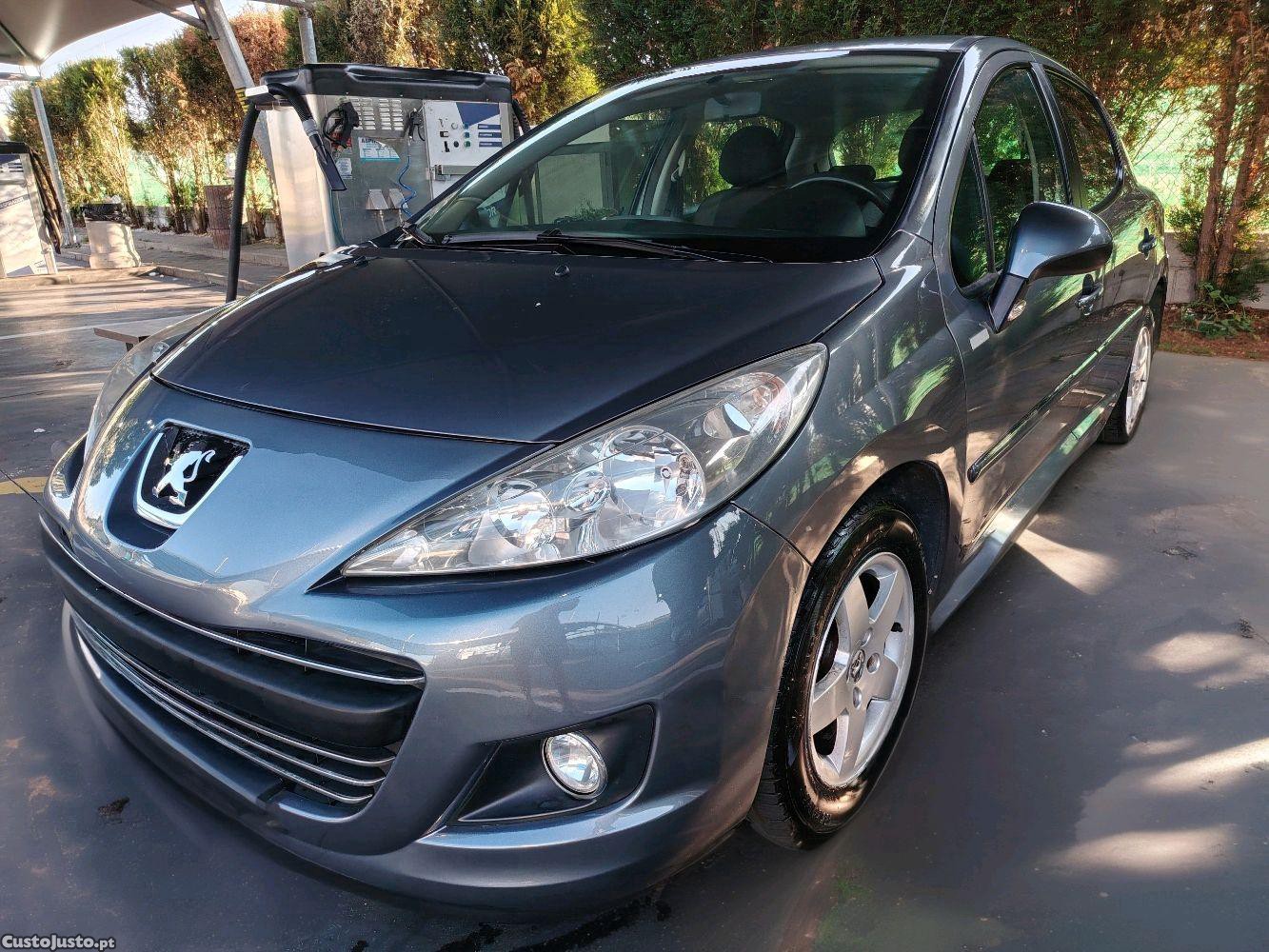 Peugeot 207 1.4 HDI — fotografia 7