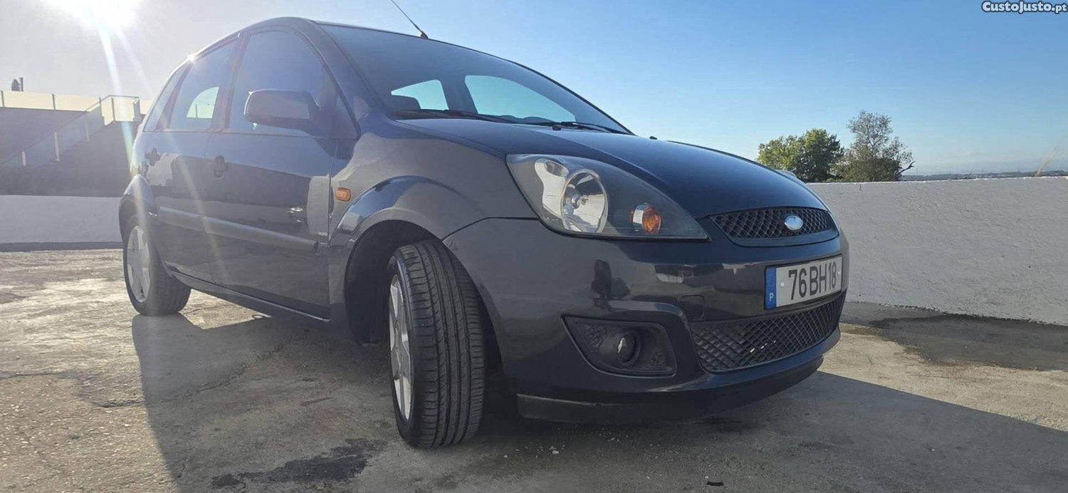 Ford Fiesta 1.25 Trend - 06 — photo 5